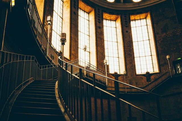 Poradnik: Boczny montaż balustrad ze stali nierdzewnej