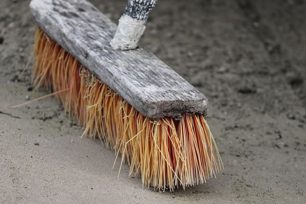Czystość na każdej powierzchni - jak działać skutecznie i ekologicznie?